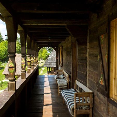Raven'S Nest Hotel Alsószolcsva Kültér fotó
