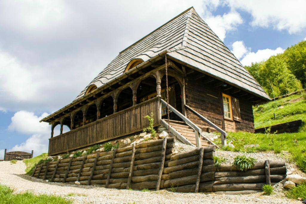 Raven'S Nest Hotel Alsószolcsva Kültér fotó