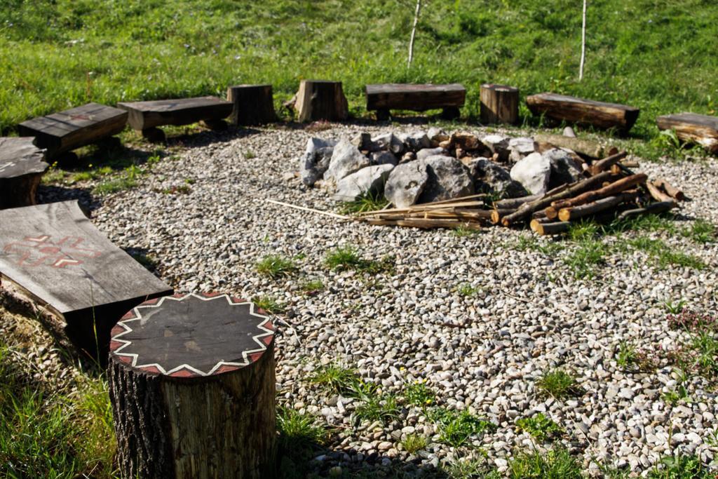Raven'S Nest Hotel Alsószolcsva Kültér fotó